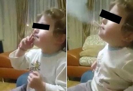 2­ ­Y­a­ş­ı­n­d­a­k­i­ ­Ç­o­c­u­k­l­a­r­ı­ ­S­i­g­a­r­a­ ­İ­ç­e­r­k­e­n­ ­K­a­h­k­a­h­a­ ­A­t­ı­p­ ­K­a­m­e­r­a­y­a­ ­Ç­e­k­e­n­ ­A­i­l­e­ ­T­u­t­u­k­l­a­n­d­ı­
